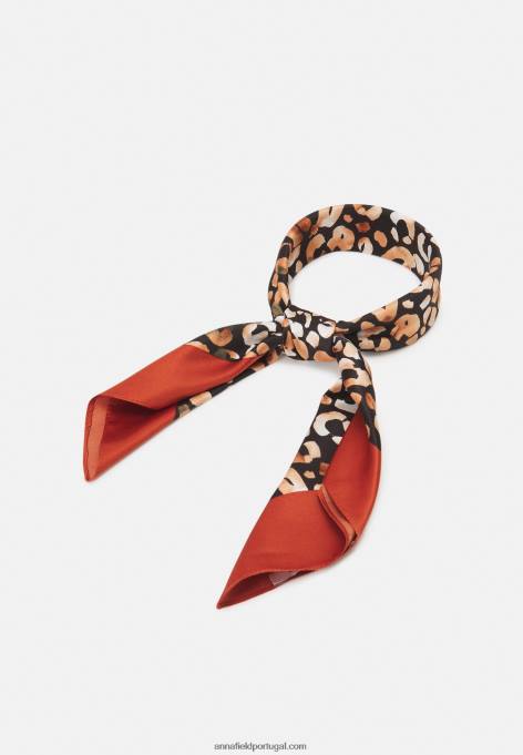 mulheres lençol marrom F4BZ0D2844 Anna Field