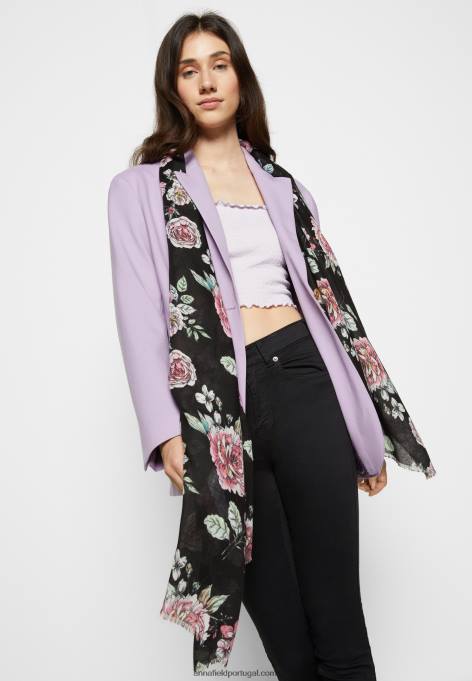 mulheres lençol preto F4BZ0D2839 Anna Field