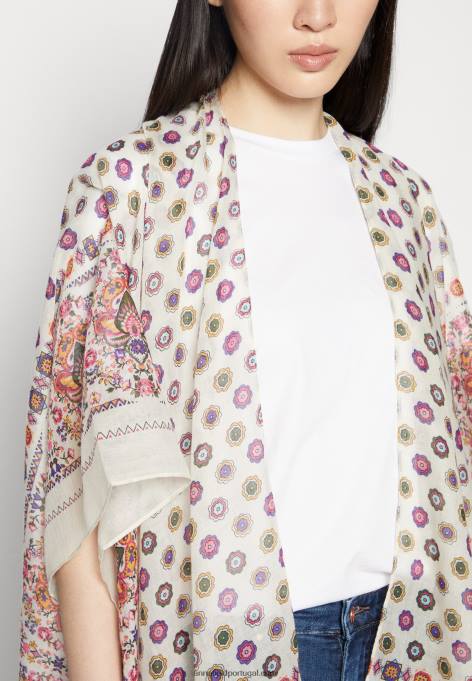 mulheres capa bronzeada F4BZ0D722 Anna Field