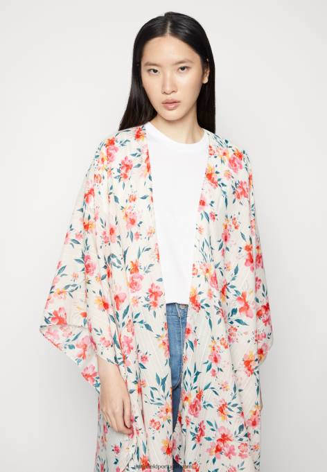 mulheres capa vermelha F4BZ0D727 Anna Field