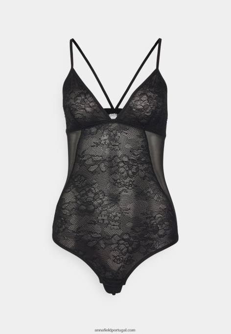 mulheres corpo preto F4BZ0D1022 Anna Field