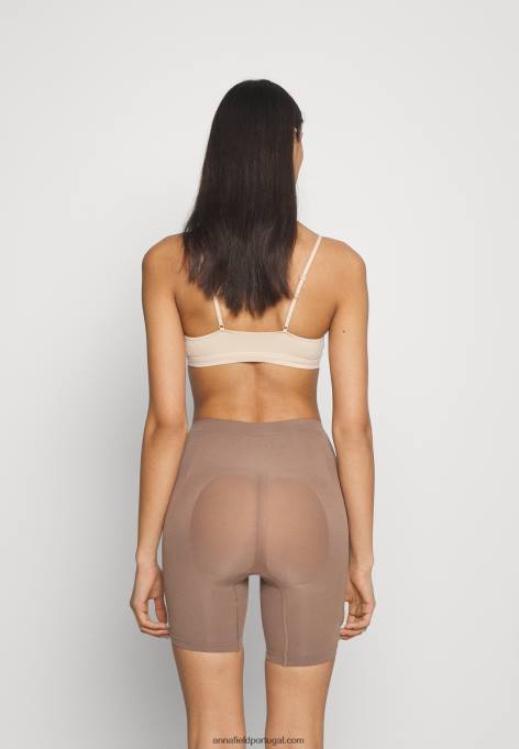 mulheres modelador bronzeado F4BZ0D1032 Anna Field