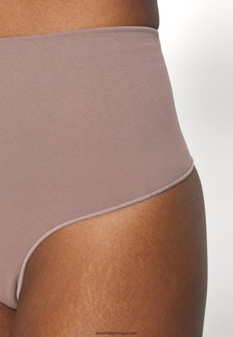 mulheres modelador bronzeado F4BZ0D1037 Anna Field