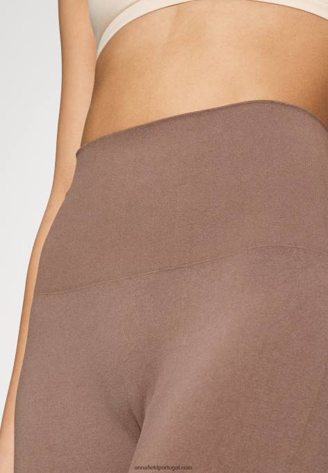 mulheres modelador bronzeado forte F4BZ0D1033 Anna Field