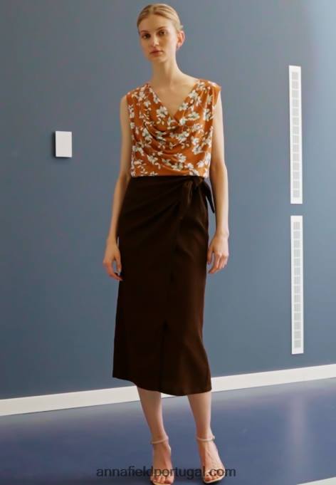 mulheres saia evasê marrom F4BZ0D781 Anna Field