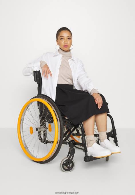 mulheres saia plissada preta F4BZ0D779 Anna Field