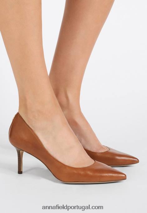 mulheres bomba de couro Lanette saltos clássicos deep saddle tan F4BZ0D1732 Anna Field