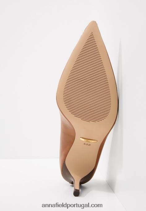 mulheres bomba de couro Lanette saltos clássicos deep saddle tan F4BZ0D1732 Anna Field