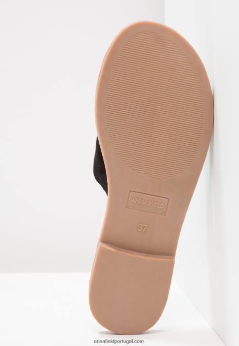 mulheres mula preta F4BZ0D1868 Anna Field