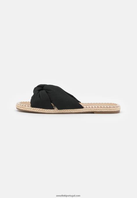 mulheres mula preta F4BZ0D1870 Anna Field