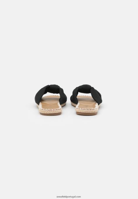 mulheres mula preta F4BZ0D1870 Anna Field