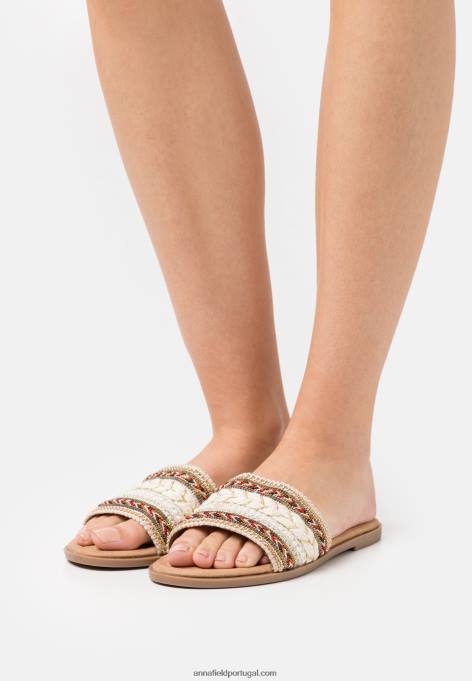 mulheres mulas bege F4BZ0D1869 Anna Field