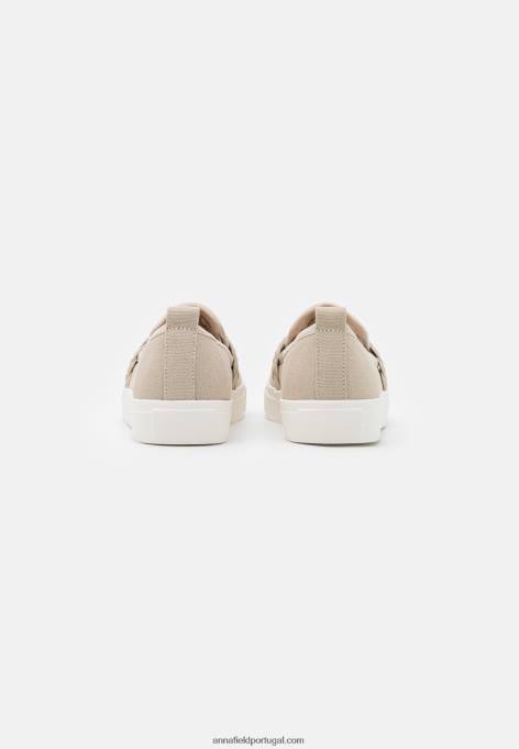 mulheres areia deslizante F4BZ0D1177 Anna Field