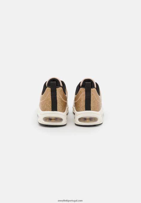 mulheres treinadores de ouro F4BZ0D1202 Anna Field